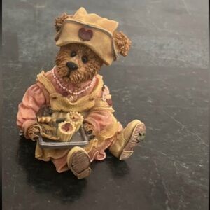 Boyds Bear & Friends Bearstone Rosemary Bearhugs